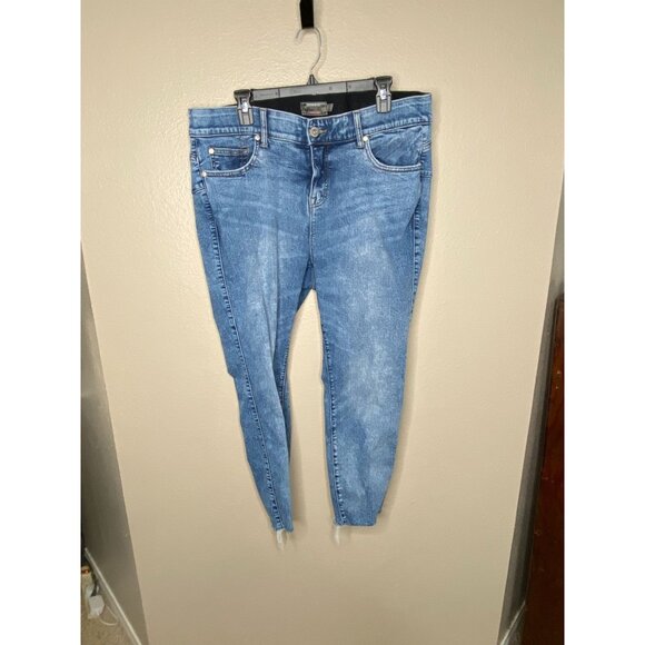 Torrid Womens Bombshell Skinny Jeans 18S Premium Stretch Denim Frayed Hem - Picture 1 of 8